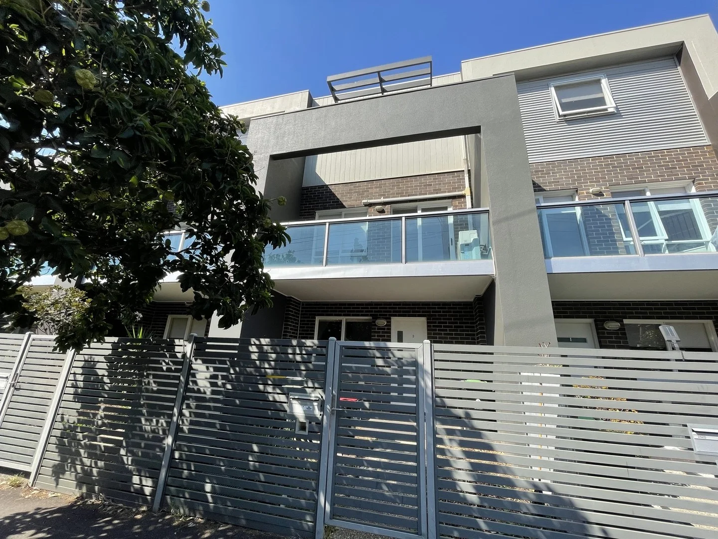 252C Glenlyon Road, Fitzroy North VIC 3068