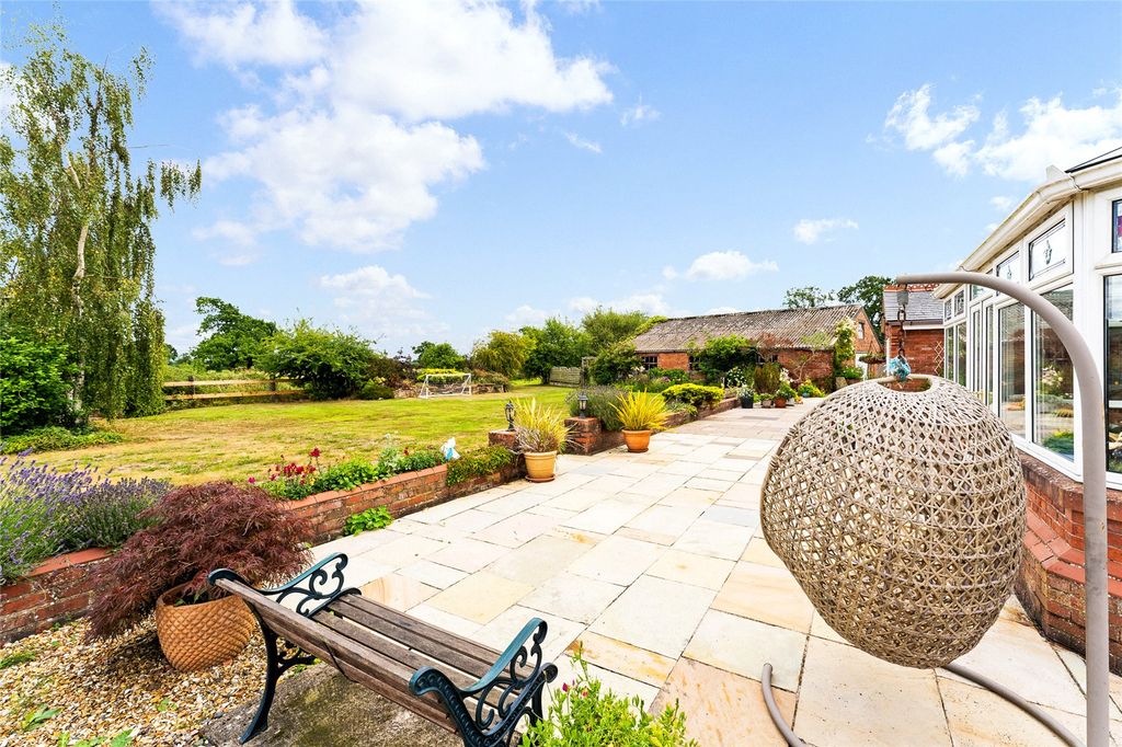 Additional image 17 of 5 bed detached house for salePark Lane, Rossett, Wrexham LL12