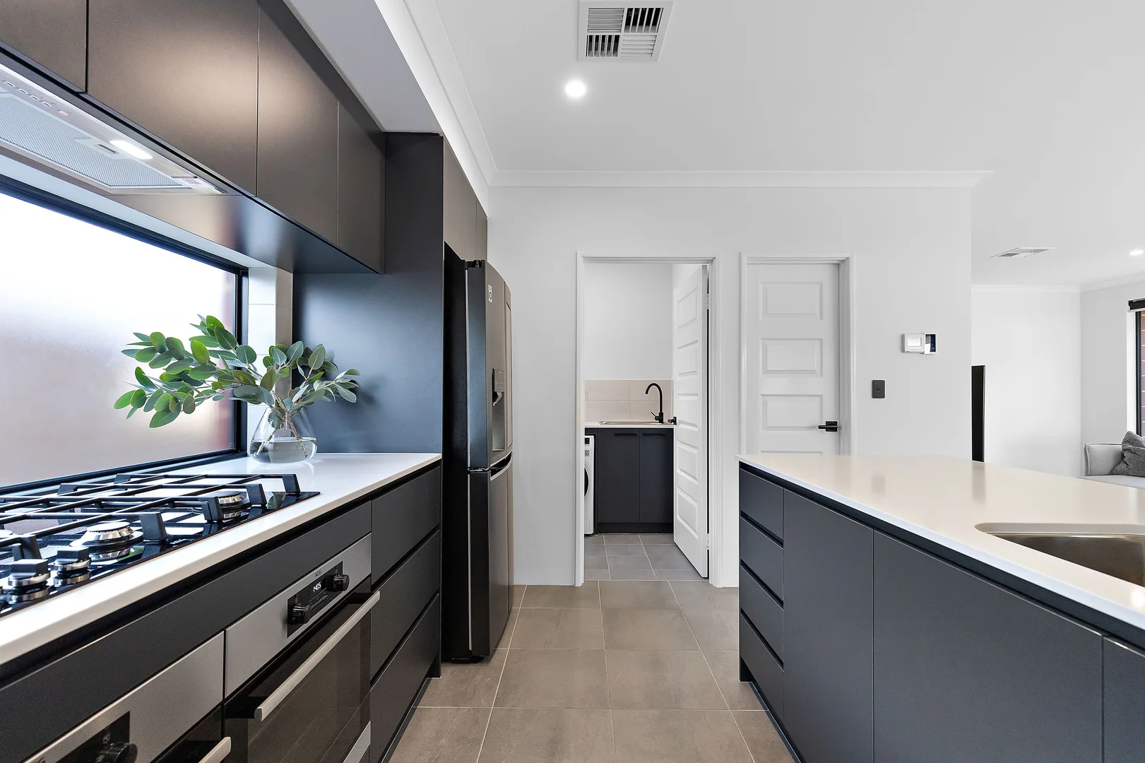 29 Kalamata Circuit, Coogee WA 6166 photo 5