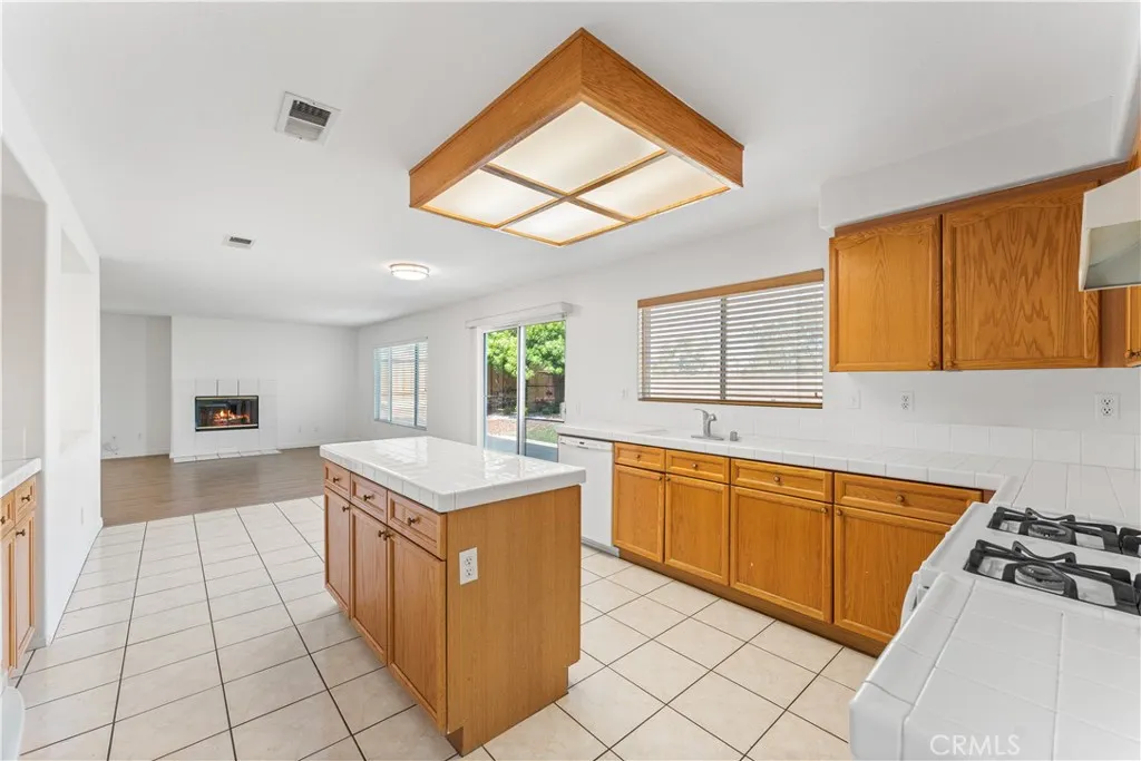 Additional image 13 of 6717 Teasdale St, Lancaster, CA 93536