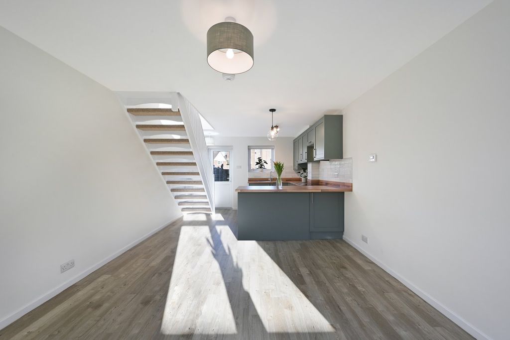 Additional image 10 of 1 bed terraced house for saleTudor Walk, Weybridge KT13