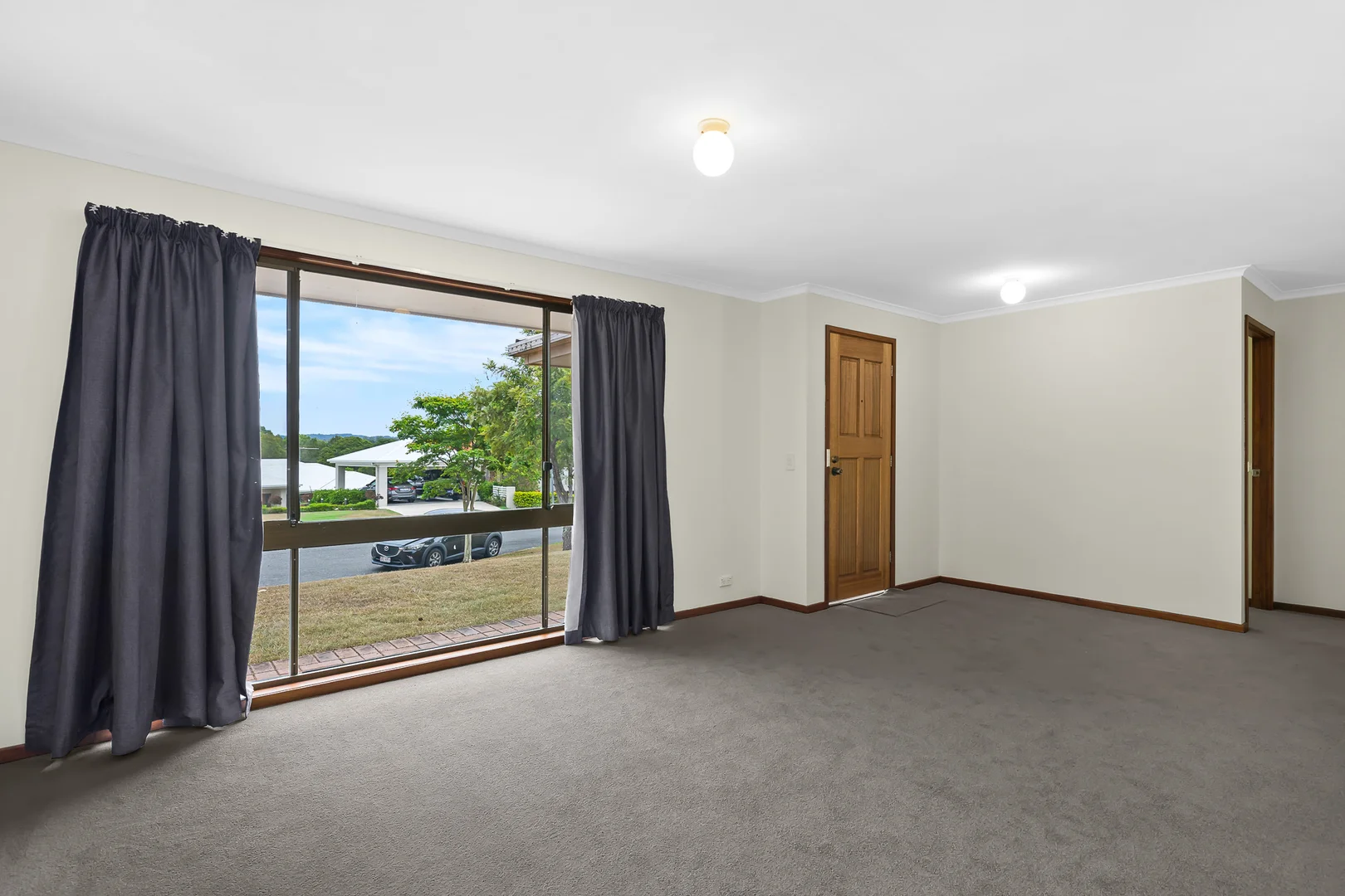 Additional image 2 of 12 Rani Close, Mount Ommaney QLD 4074
