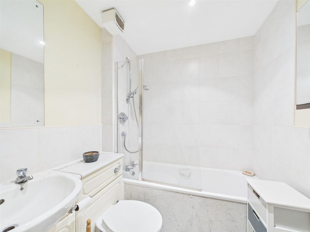Additional image 16 of 3 bed flat for sale4D South Inch Court, Perth PH2