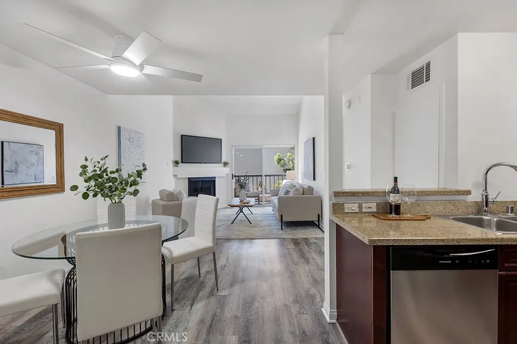 Additional image 7 of 21500 Burbank Blvd Unit 316, Woodland Hills, CA 91367