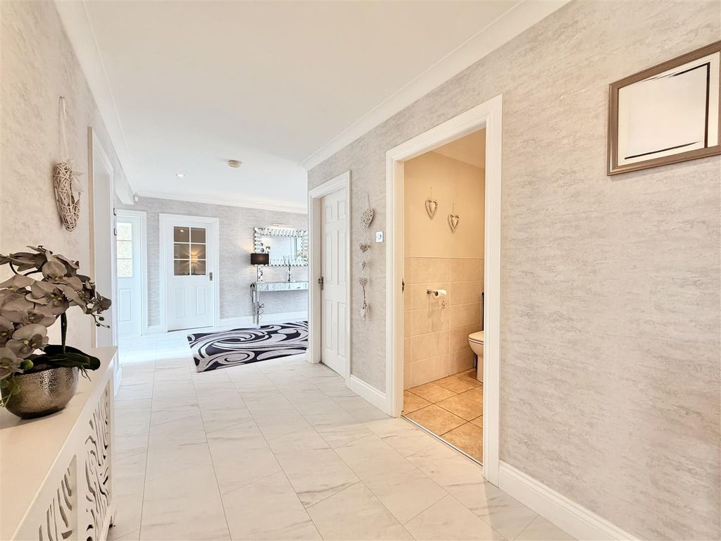 Additional image 16 of 5 bed detached house for saleSilverbirch Grove, Quarter, Hamilton ML3
