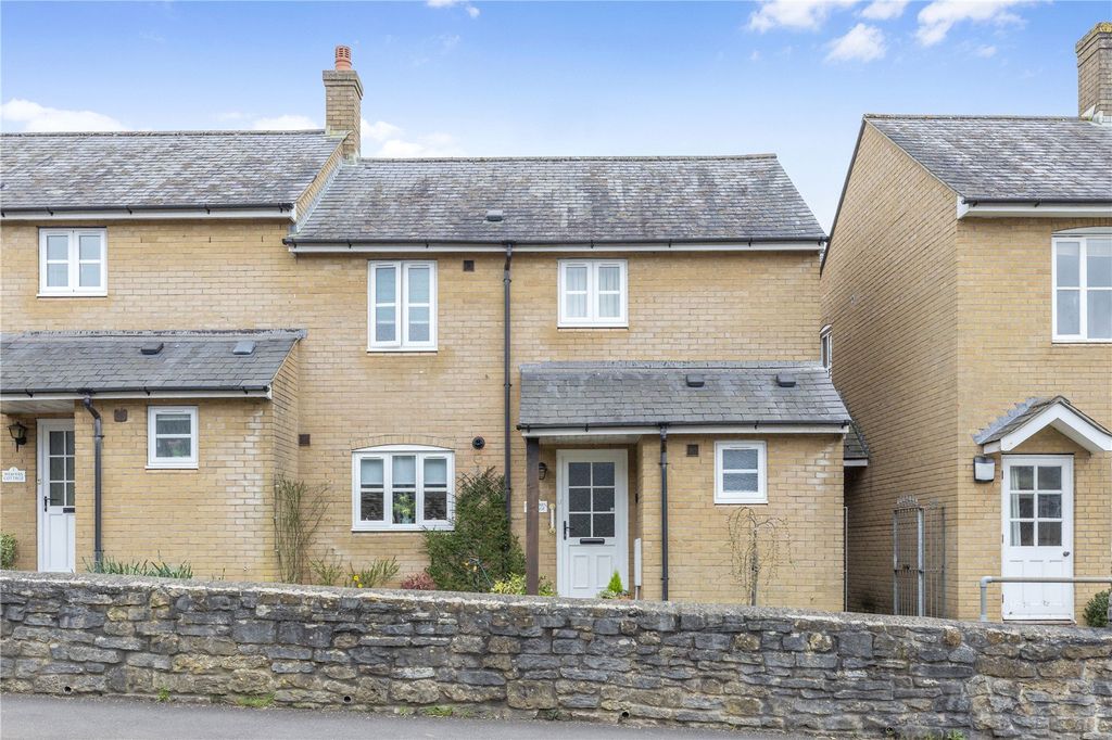 2 bed end terrace house for saleFairfield, Bristol Road, Sherborne, Dorset DT9