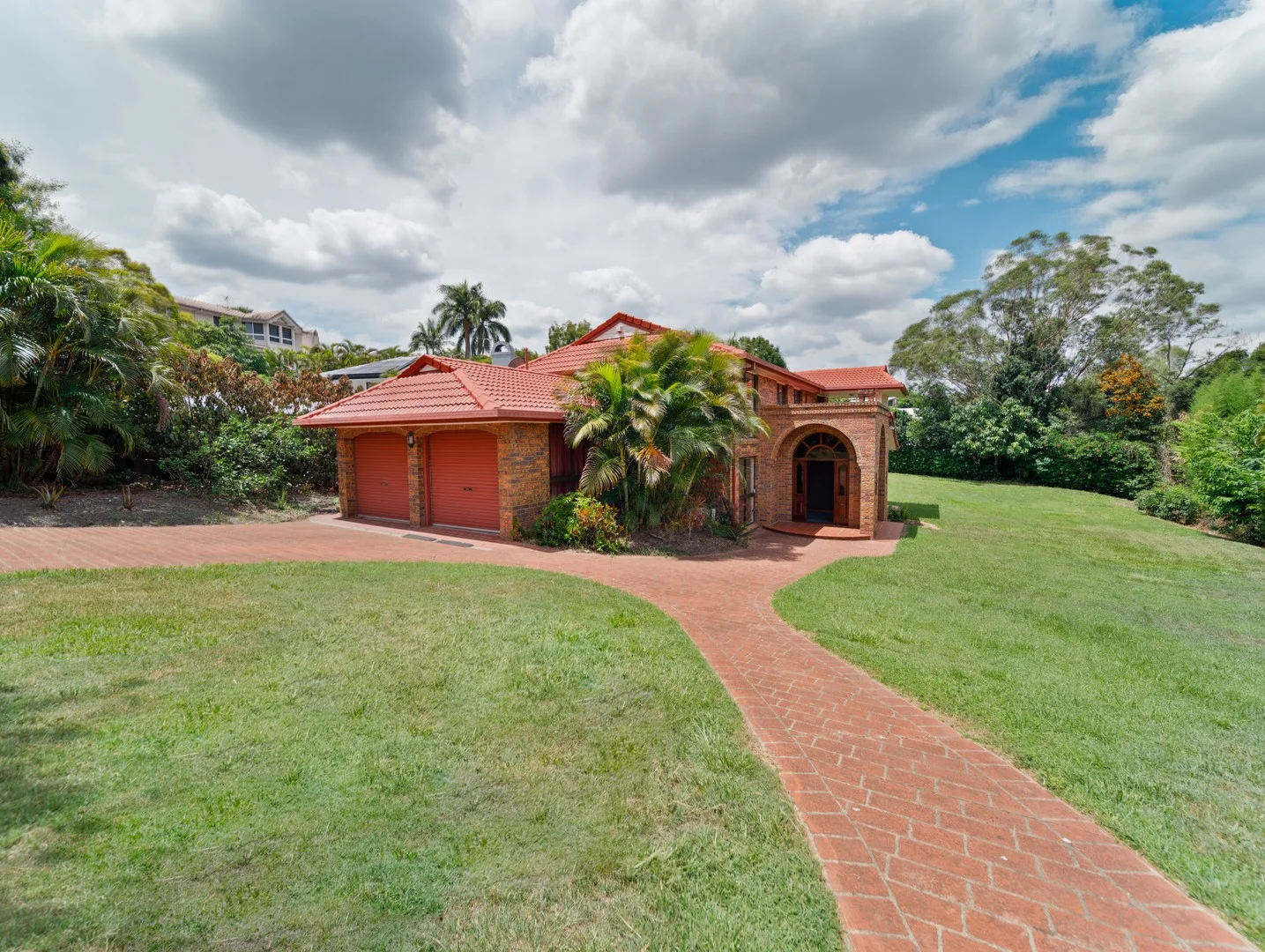 11 Bondel Place, Mount Ommaney QLD 4074