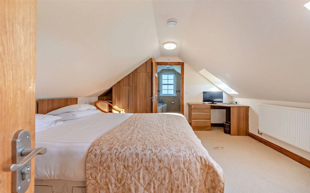 Additional image 20 of 6 bed detached house for saleBroadlay, Ferryside, Carmarthenshire SA17