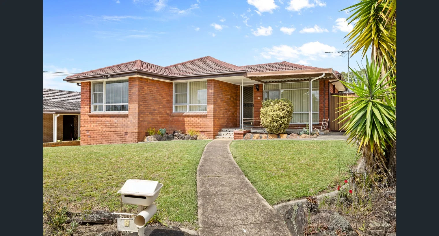 8 Grantham Road, Seven Hills NSW 2147