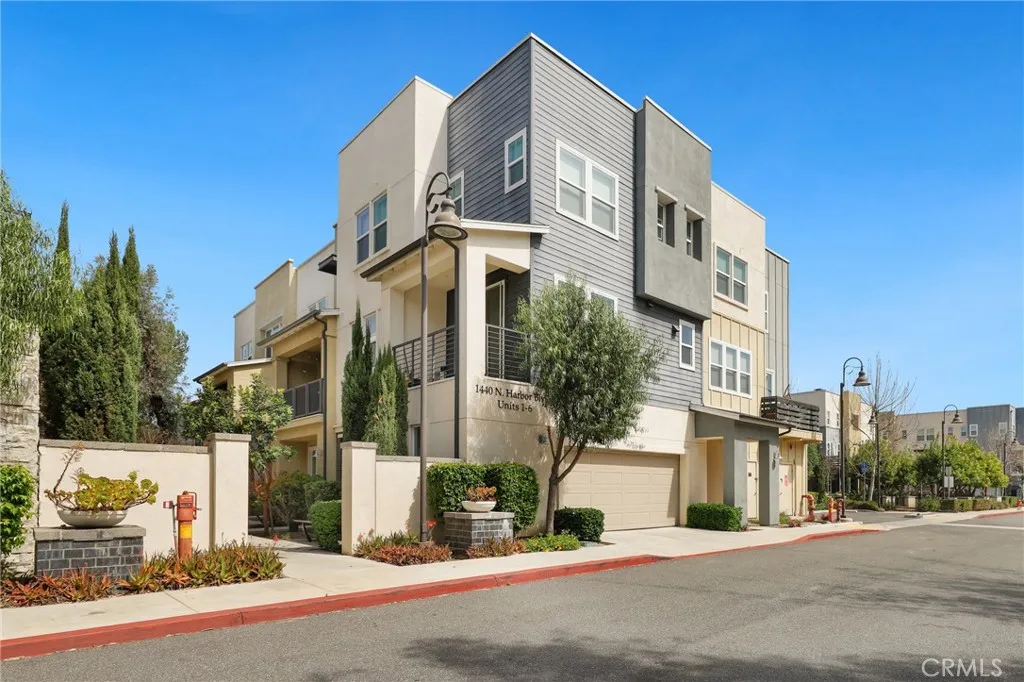 Additional image 2 of 1440 N Harbor Boulevard Unit 1, Santa Ana, CA 92703