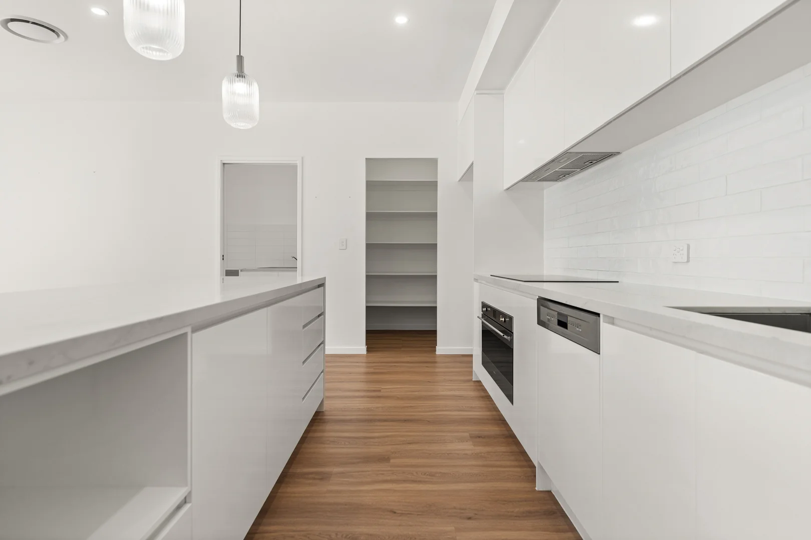 Additional image 4 of 2 Maple Court, Arundel QLD 4214