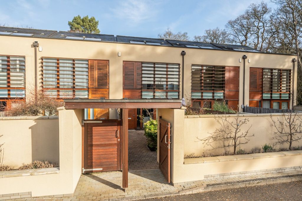 2 bed terraced house for saleCliveden Gages, Taplow, Buckinghamshire SL6