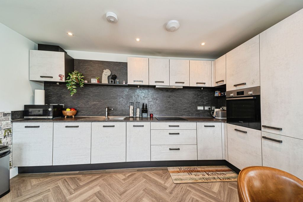 Additional image 6 of 2 bed flat for saleFestival Court, Glasgow G51
