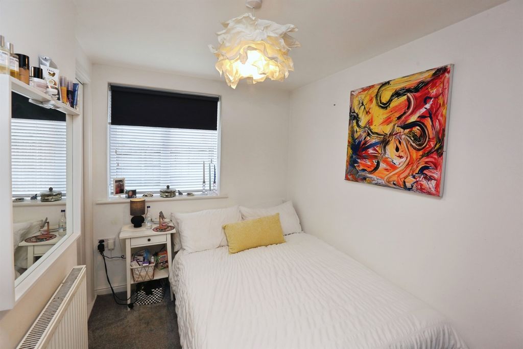 Additional image 11 of 2 bed flat for saleFawn Crescent, Hedge End, Southampton SO30