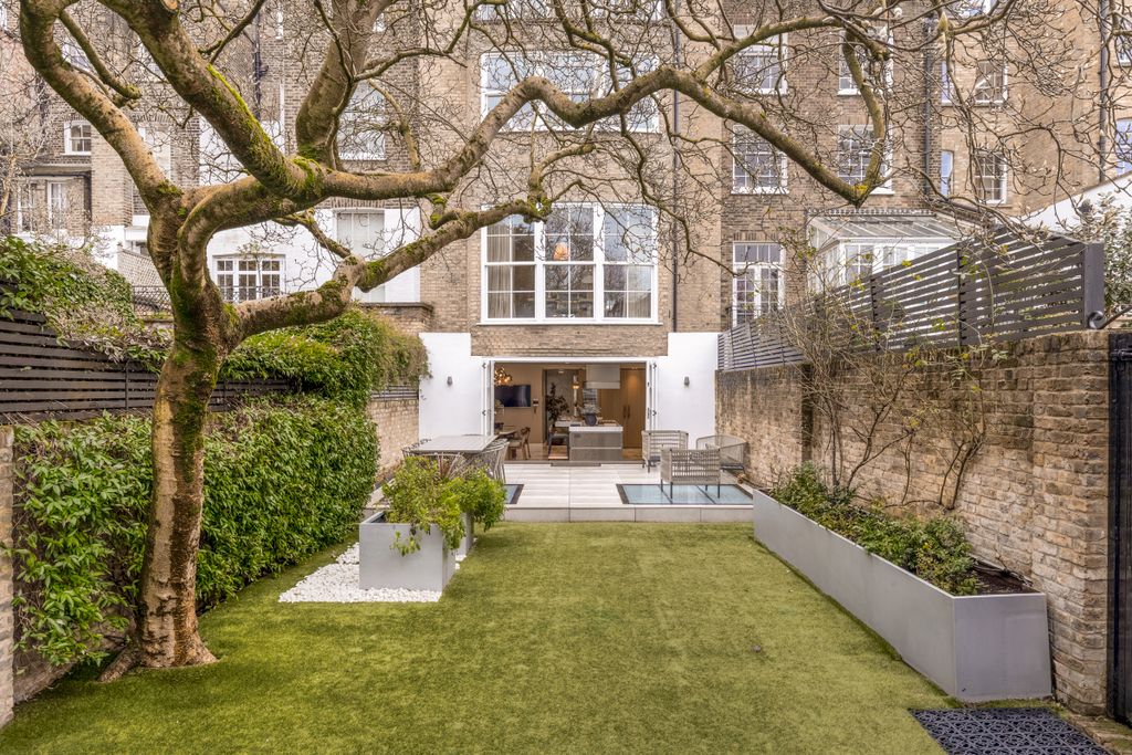 Additional image 20 of 8 bed terraced house for saleCheyne Court, London SW3