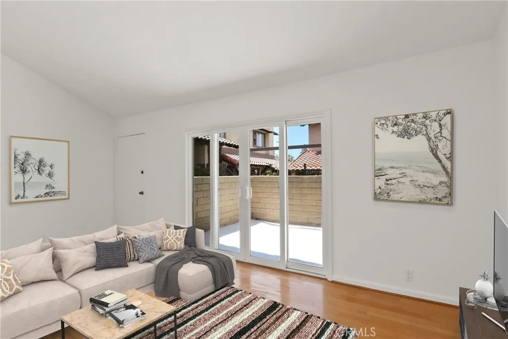 Additional image 14 of 734 Ohio Avenue Unit B, Long Beach, CA 90804