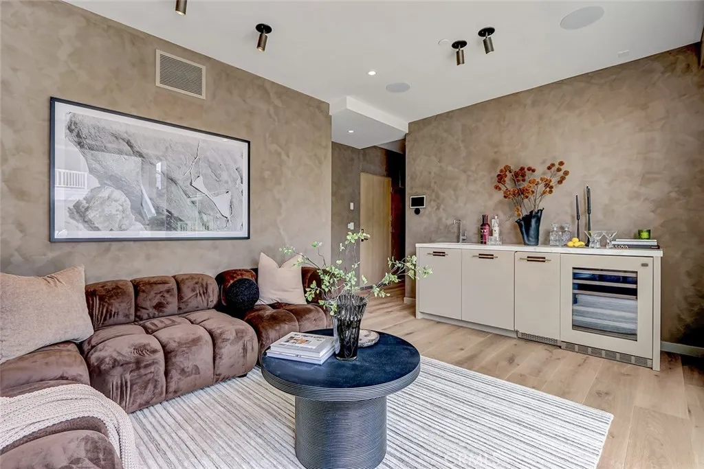 Additional image 94 of 315 25th, Manhattan Beach, CA 90266