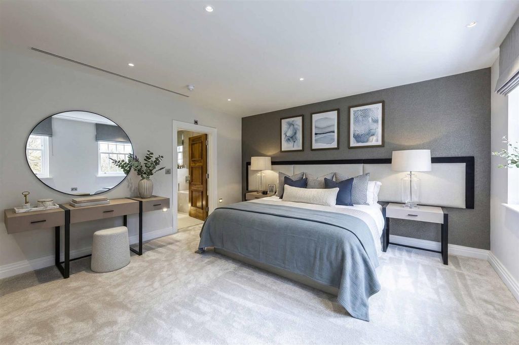 Additional image 24 of 6 bed detached house for saleBurleigh Lane, Ascot SL5