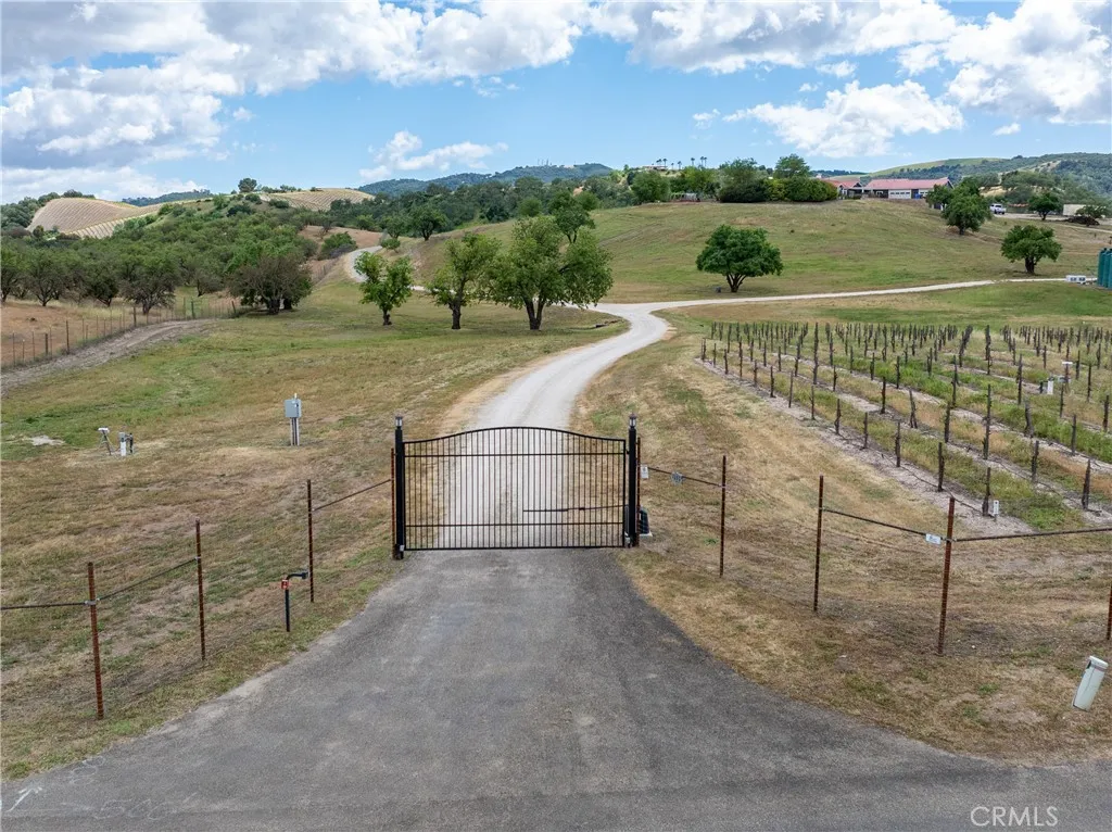 Additional image 136 of 2325 Bella Tierra Pl, Paso Robles, CA 93446