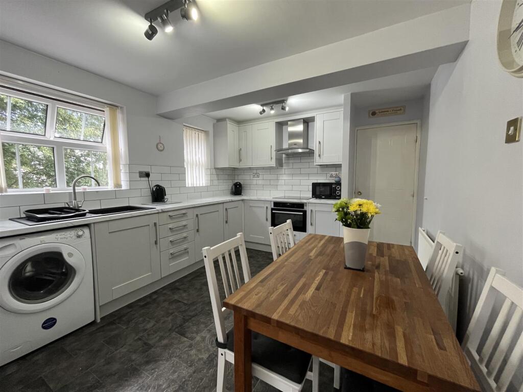 Additional image 8 of Cloverville Approach, Bradford