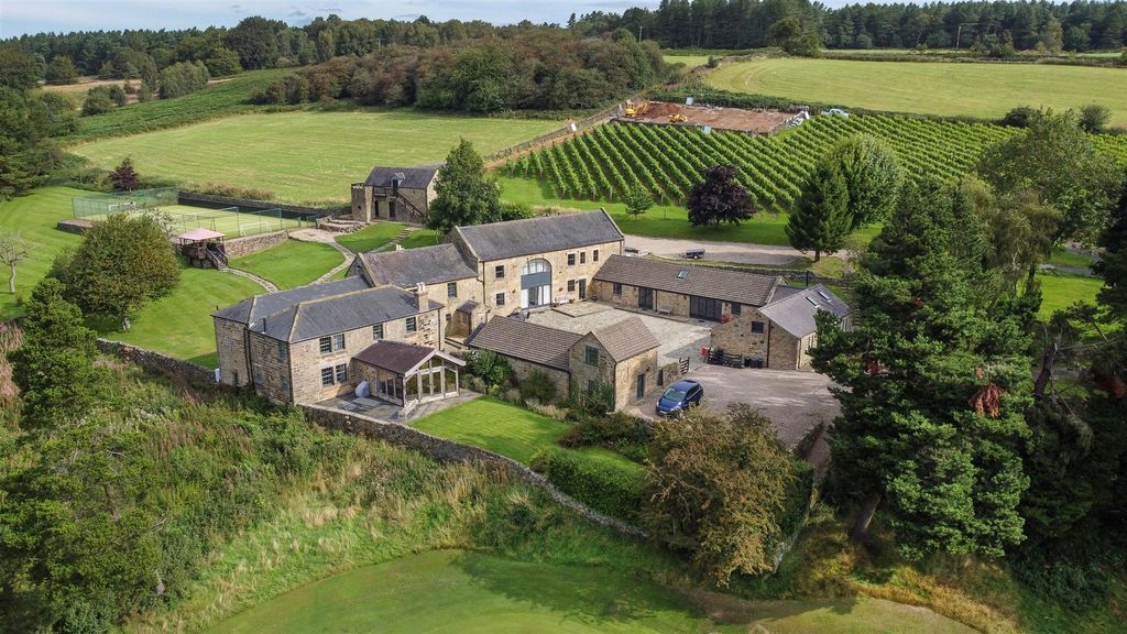 Additional image 35 of 13 bed property for saleCuckoostone Grange Farm, Chesterfield Road Matlock Moor, Matlock DE4