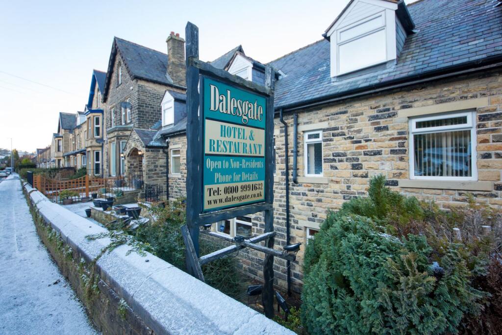 Dalesgate Hotel & Restaurant  406 Skipton Road Utley KEIGHLEY West Yorkshir photo 2