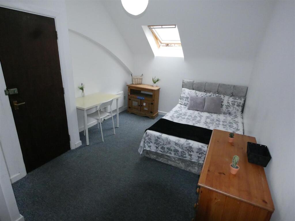 The Mount, Bournemouth, BH1
