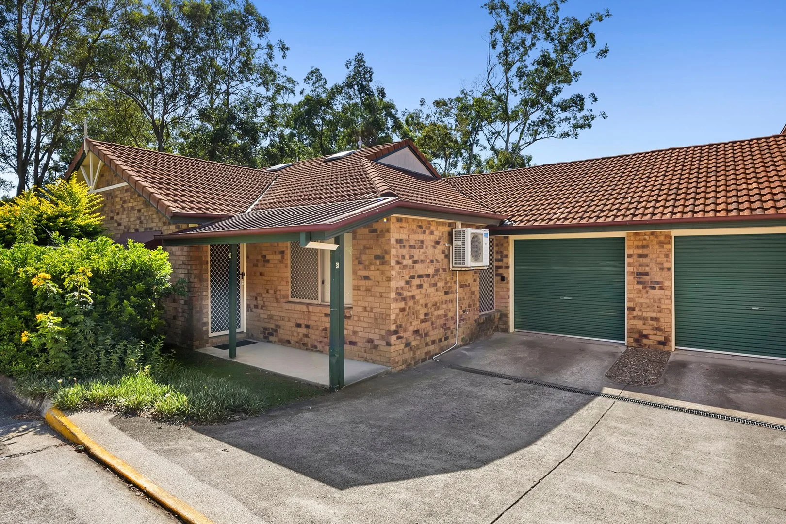 8/36 Leslie St, Arana Hills QLD 4054