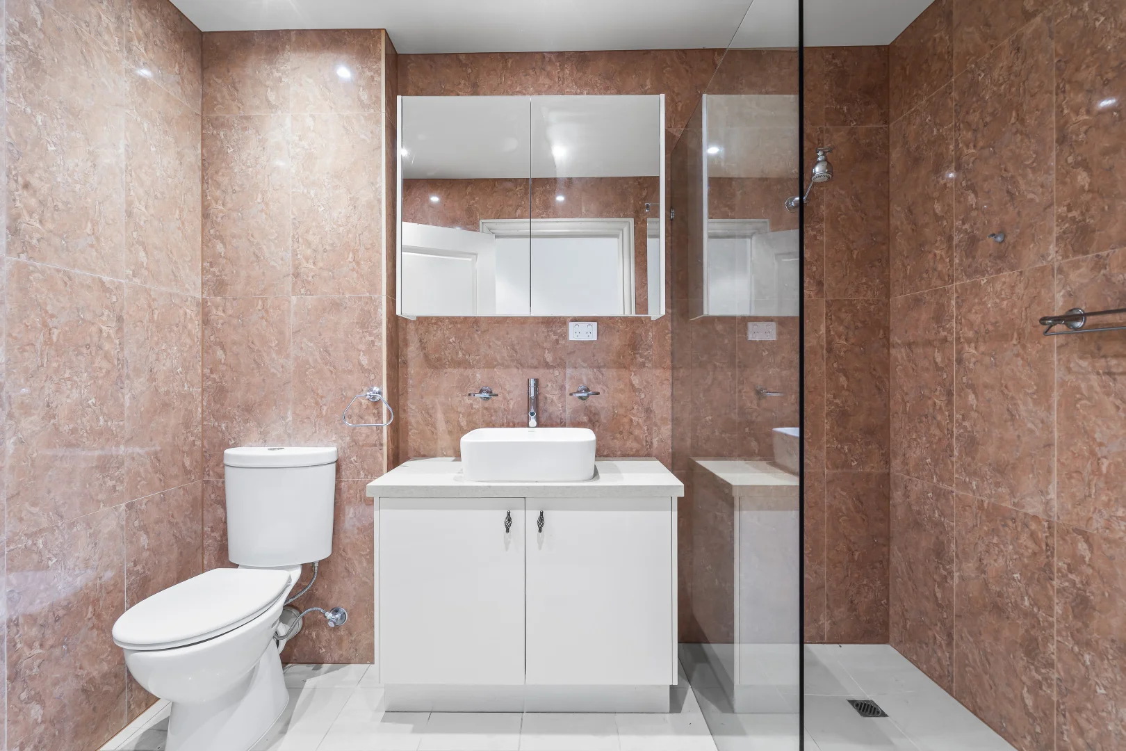 Additional image 9 of 3/220 Barkers Road, Hawthorn VIC 3122