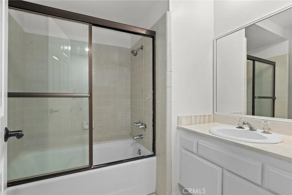 Additional image 35 of 2662 E 20th Street Unit 307, Signal Hill, CA 90755