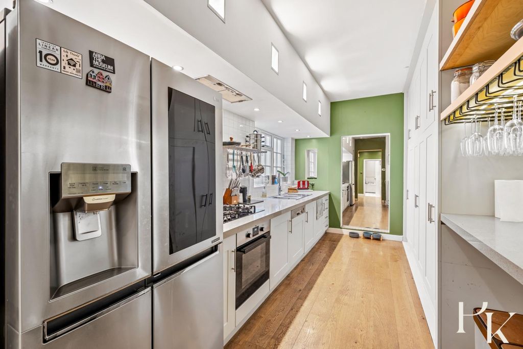 Additional image 3 of 2 bed flat for saleBrunswick Terrace, Hove BN3