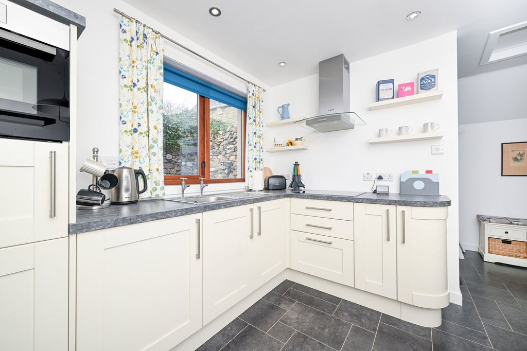 Additional image 9 of 1 bed flat for saleReform Lane, Lerwick, Shetland ZE1