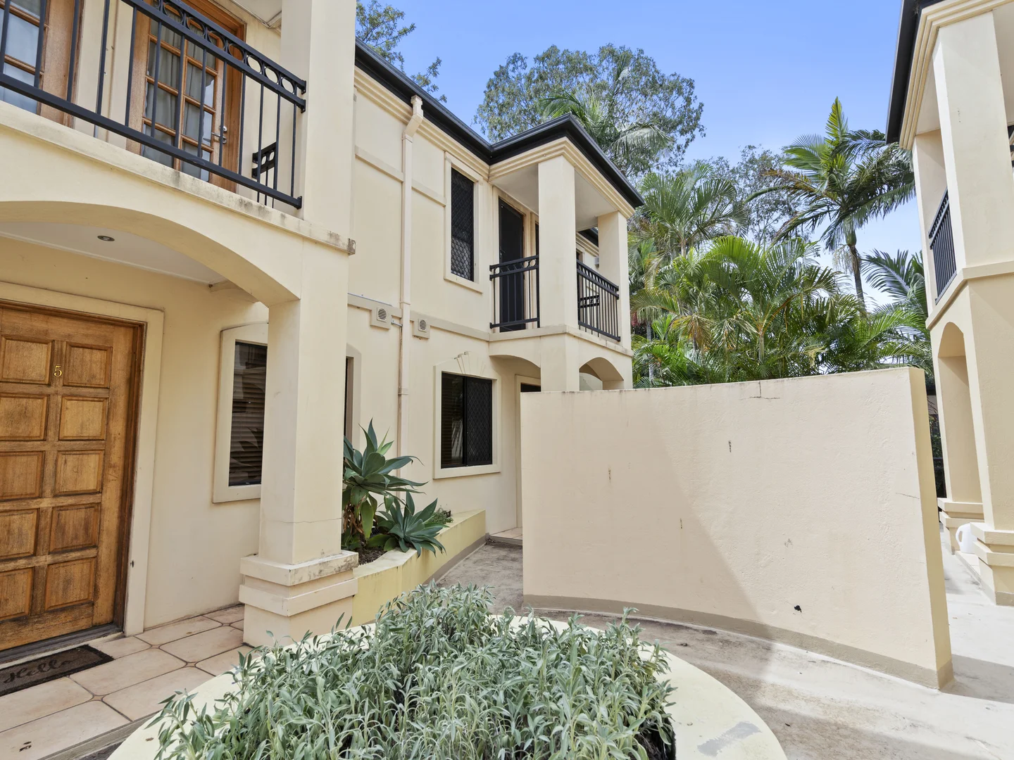 7/136 Central Avenue, Indooroopilly QLD 4068 photo 2