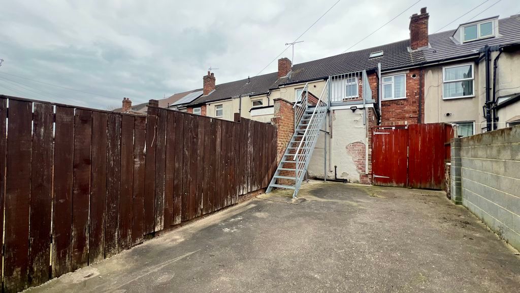 Additional image 18 of 3 bed terraced house for sale21 & 21A Queen Street, Scunthorpe DN16
