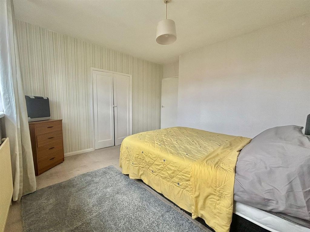 Additional image 9 of 3 bed semi-detached house for saleBeresford Avenue, Hornsea HU18