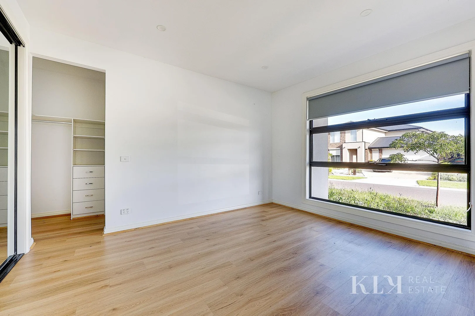 Additional image 5 of 33 Falconer Drive, Mickleham VIC 3064