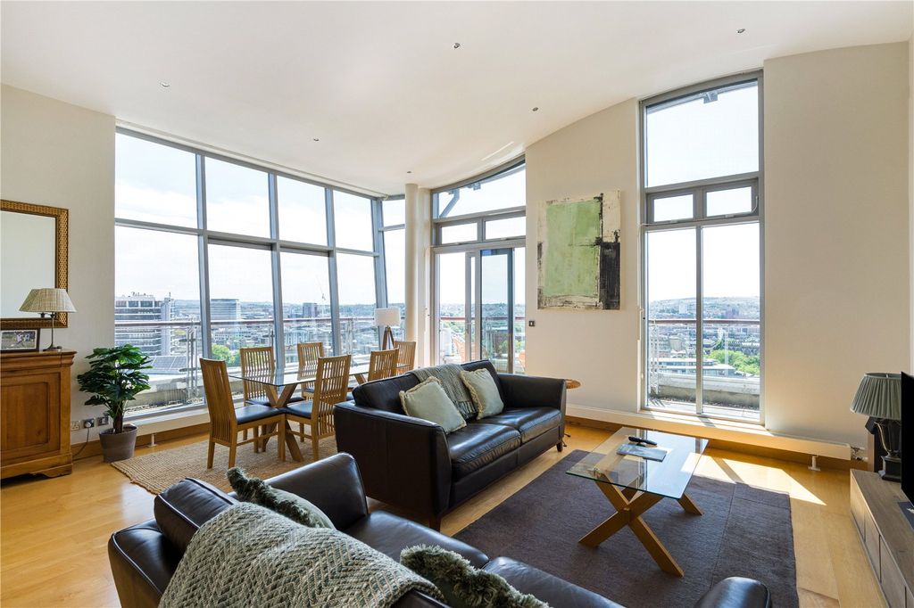 Additional image 6 of 2 bed flat for saleThe Panoramic, 30 Park Row, Bristol BS1