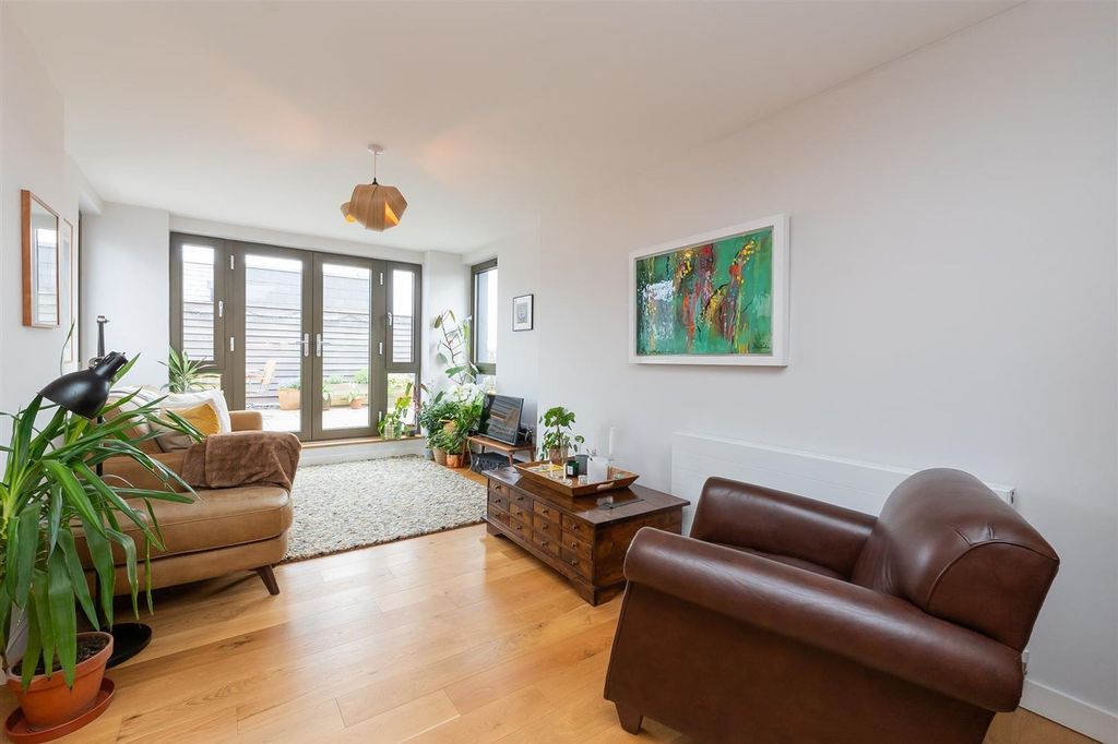 Additional image 8 of 3 bed flat for saleRope Walk, Hope Quay Rope Walk BS1