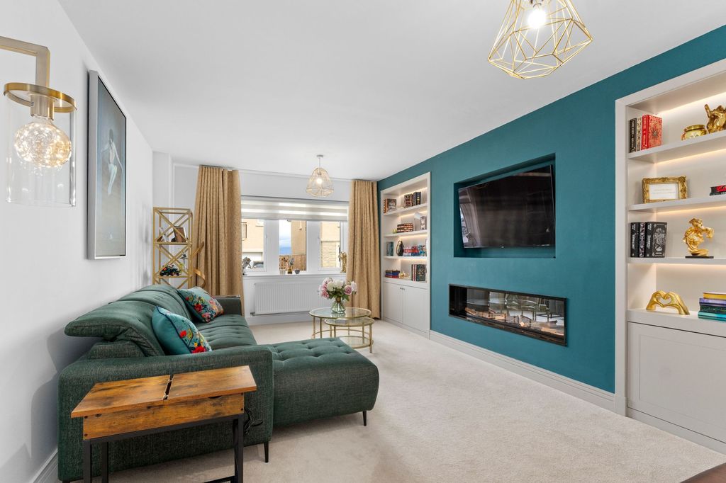 Additional image 3 of 5 bed detached house for saleDampark Drive, Linlithgow EH49
