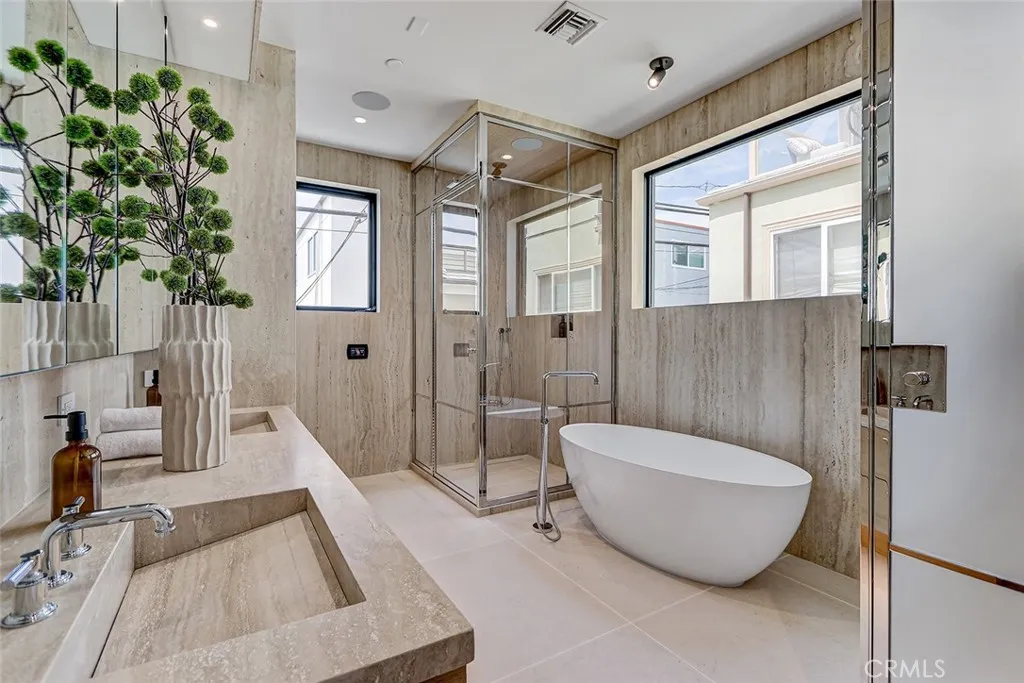 Additional image 102 of 315 25th, Manhattan Beach, CA 90266