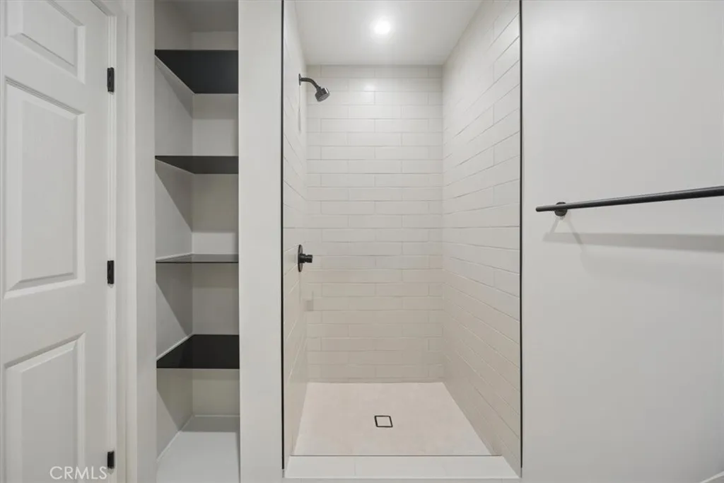 Additional image 37 of 1154 W 67th St, Los Angeles, CA 90044