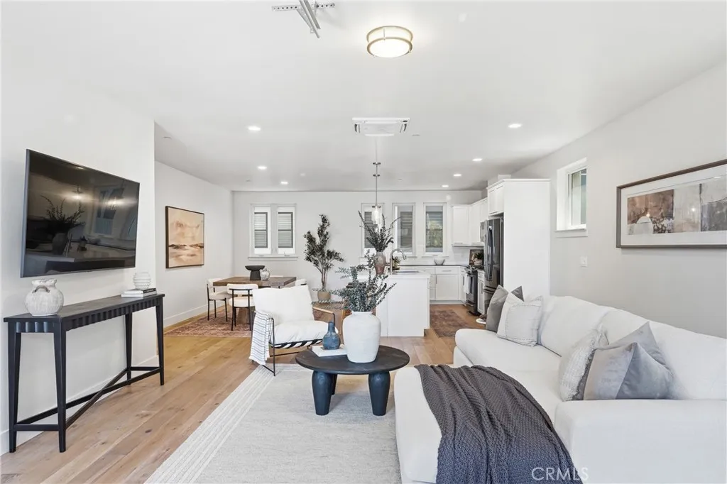 Additional image 21 of 2460 Victoria Ave Unit 104, San Luis Obispo, CA 93401