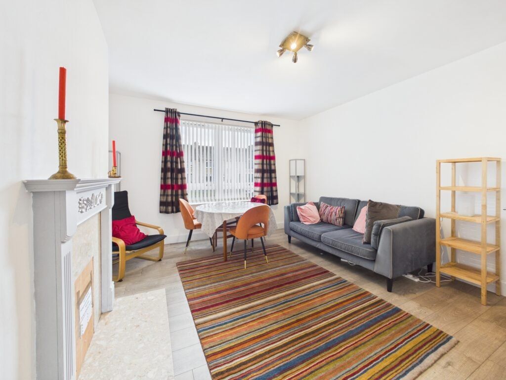 4 bed flat for sale26 Polbeth Crescent, Polbeth EH55 photo 2