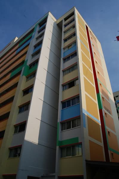 437 Tampines Street 43 photo 4