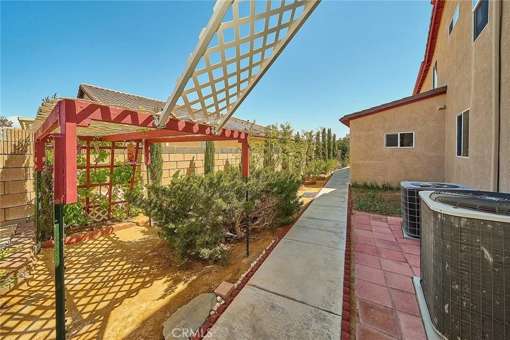 Additional image 19 of 43521 Blossom Dr, Lancaster, CA 93536