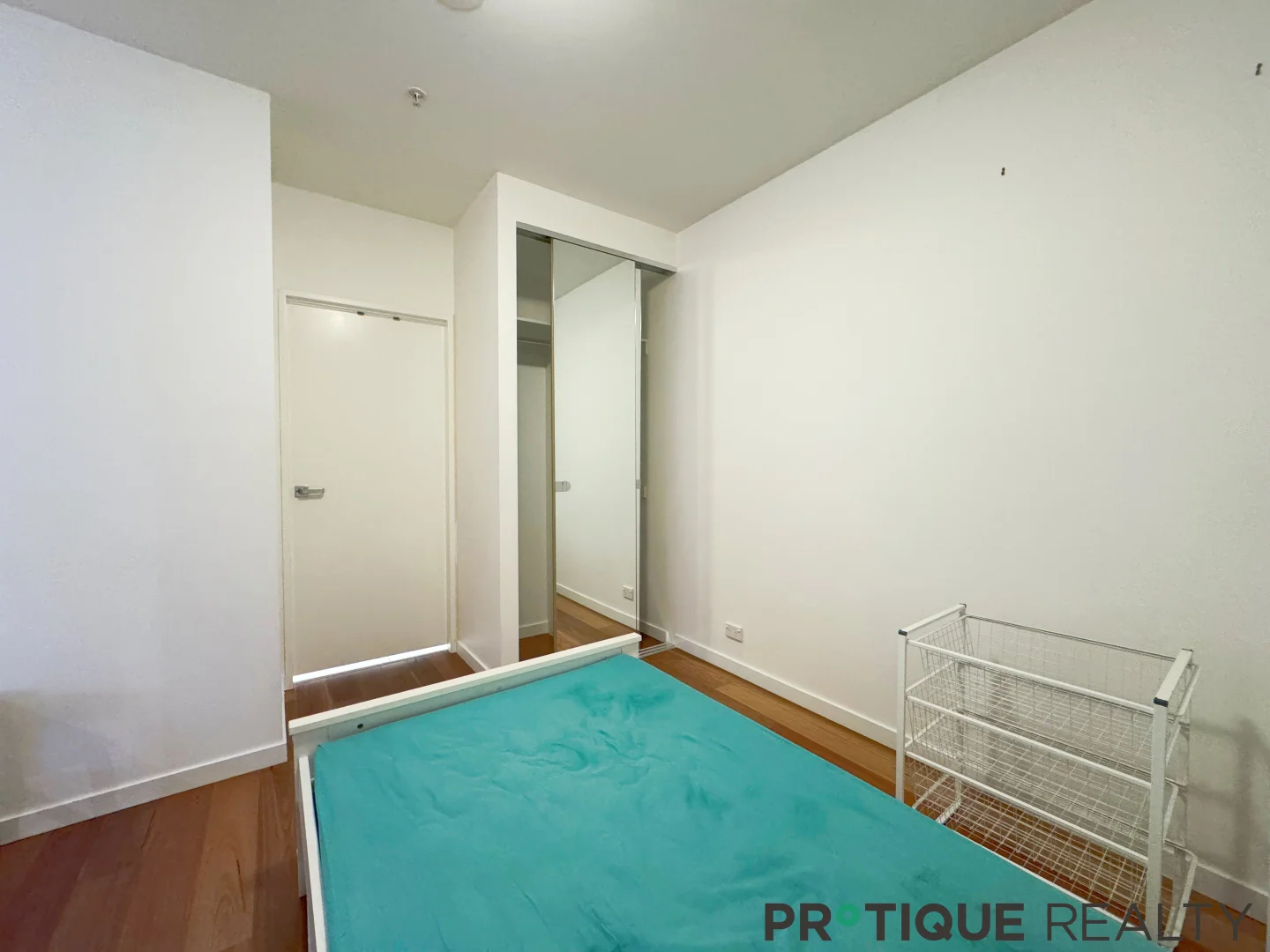 Additional image 8 of 1x08/241 Harbour Esplanade, Docklands VIC 3008