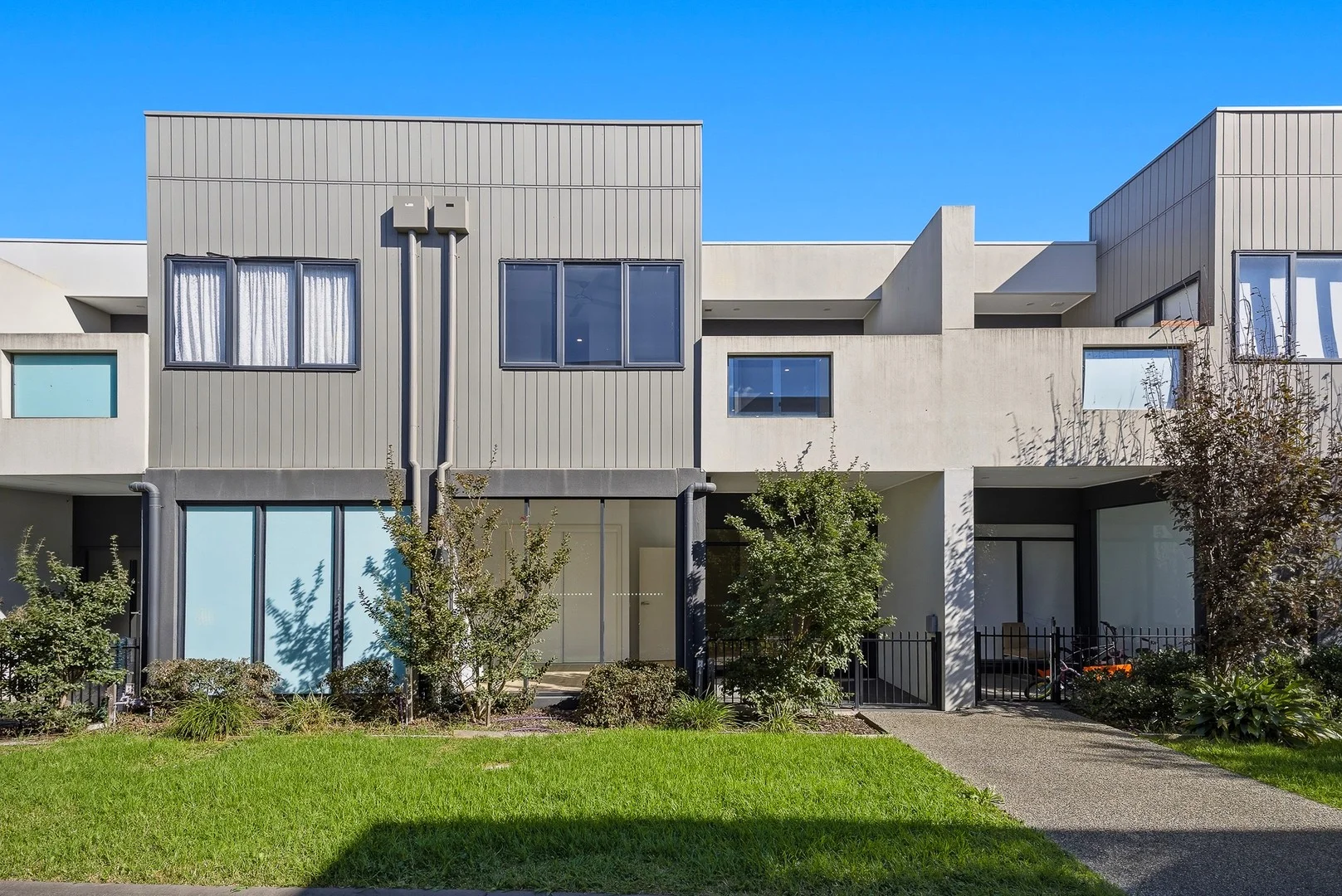 8 Push-pea Way, Cranbourne West VIC 3977