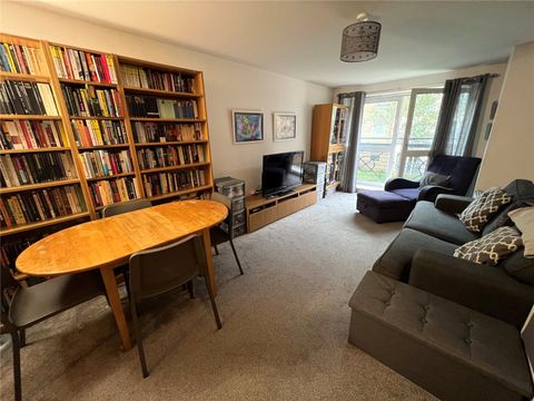 Cline Road, London N11