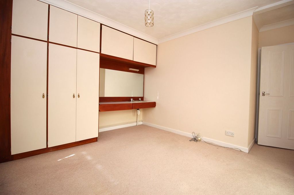 Additional image 4 of 3 bed detached house for saleReservoir Lane, Hedge End SO30