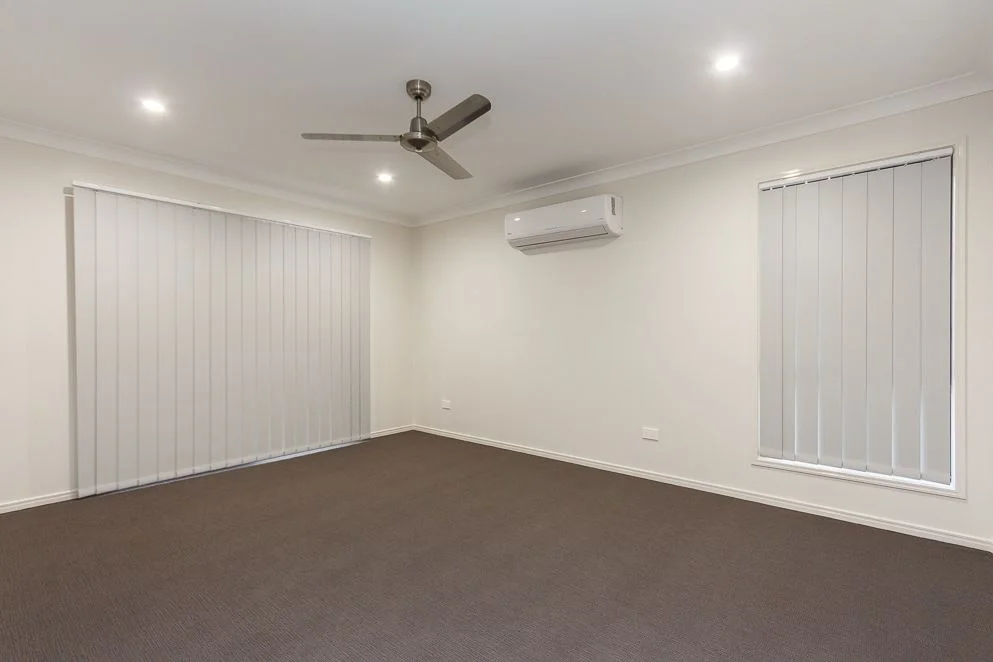 17 Scotland Crescent, Cornubia QLD 4130 photo 5